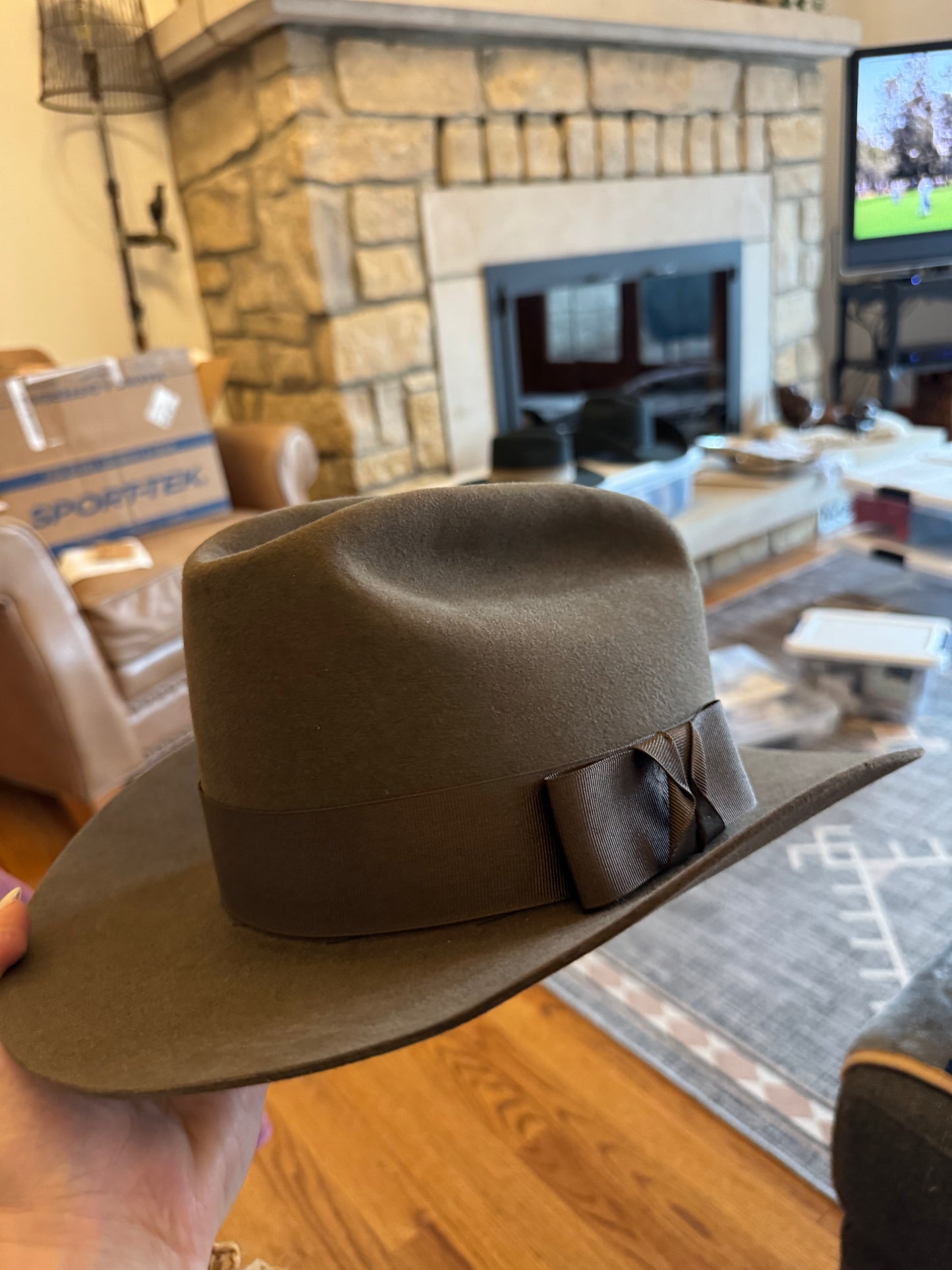 100% Beaver Western Weight Cowboy Hat Light Brown