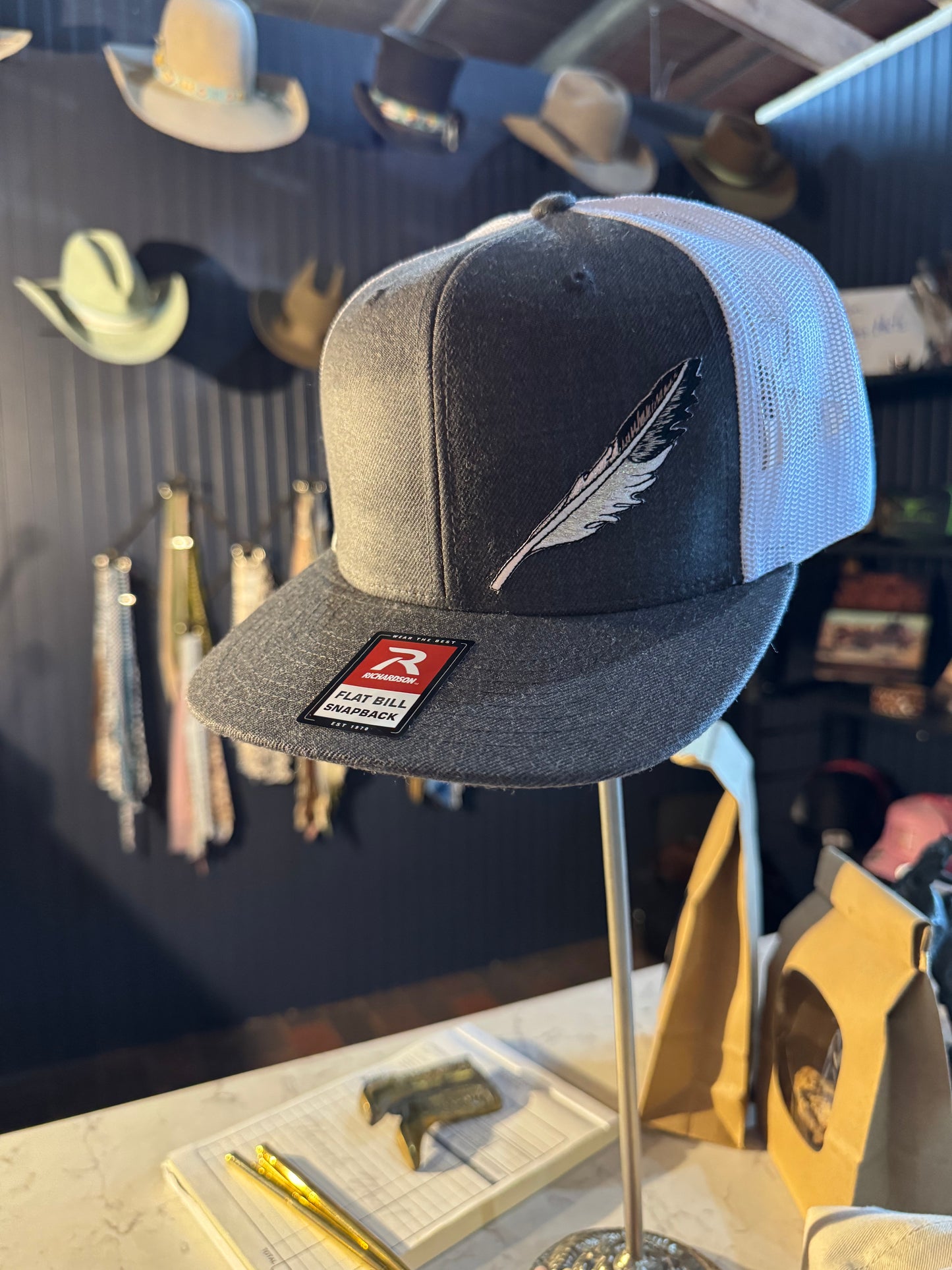 Richardson 511 with feather